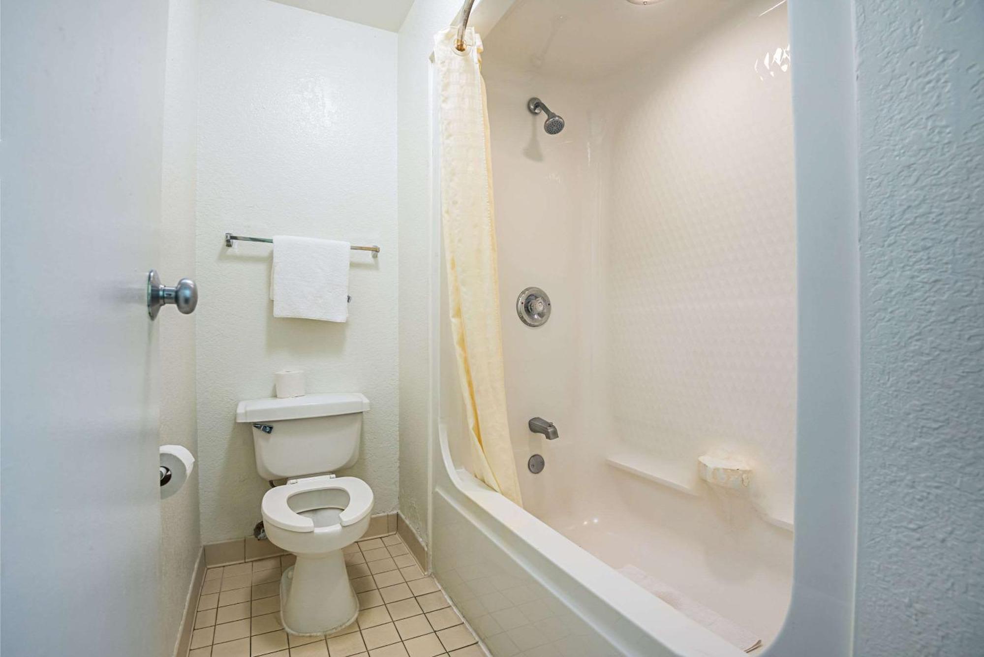 Suite Lit King-Size avec Coin Cuisine - Non-Fumeurs